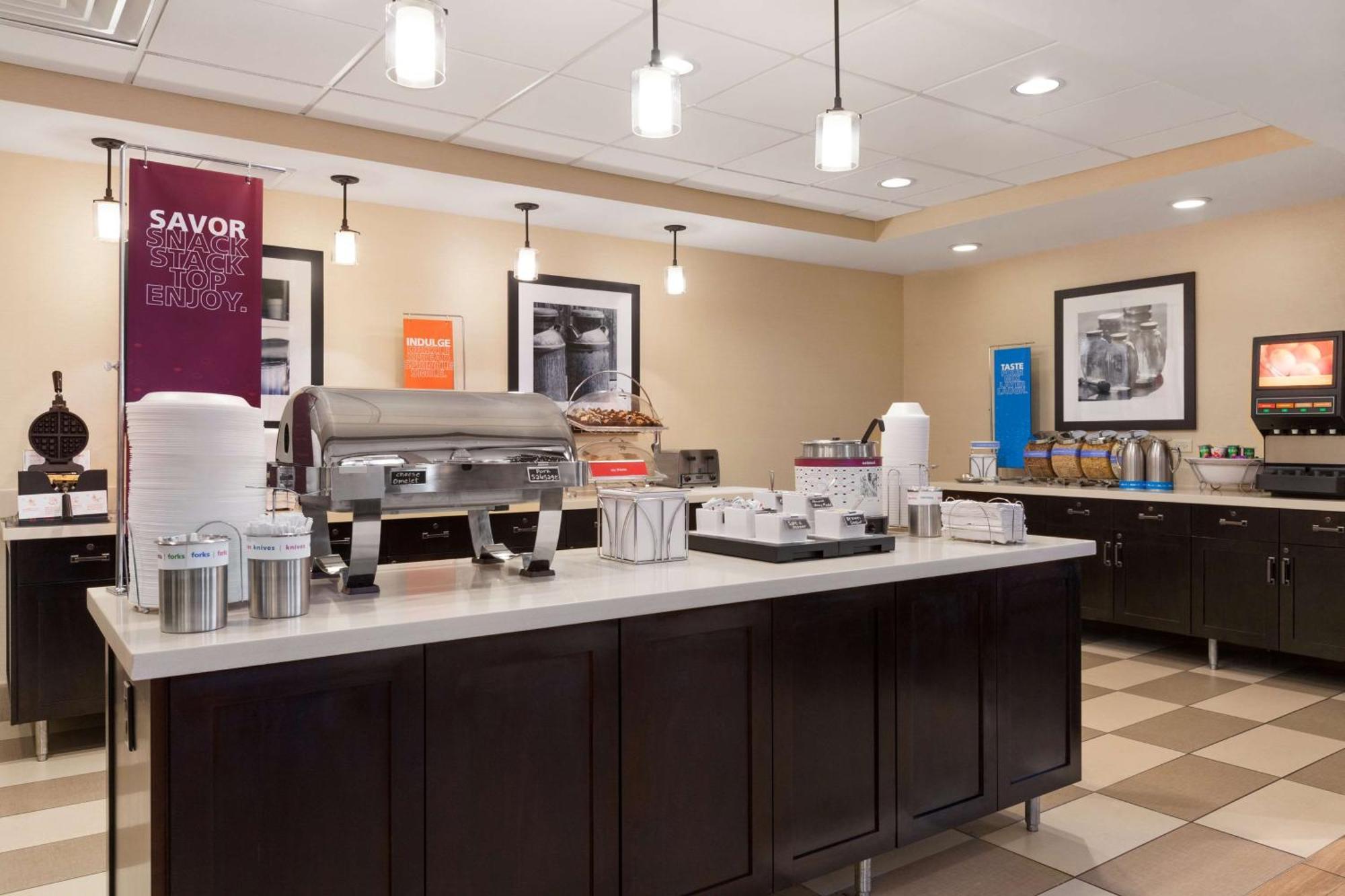 Hampton Inn & Suites Сан Бернардино Екстериор снимка
