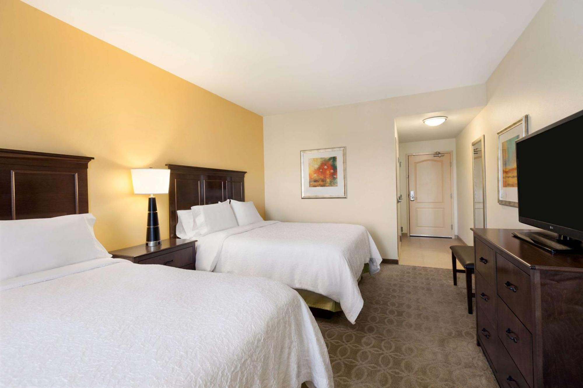 Hampton Inn & Suites Сан Бернардино Екстериор снимка